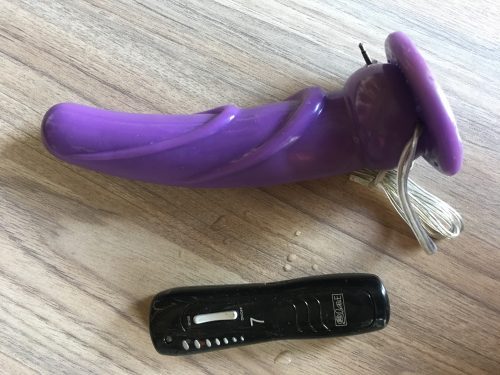 Dildo☑️ price 200k Cavin knight✔️