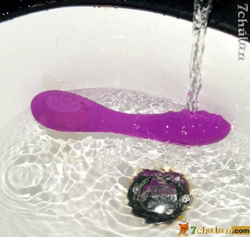 8-stick-vibration-massage-am-dao-ACHI-toa-nhiet-do-chong-tham-nuoc