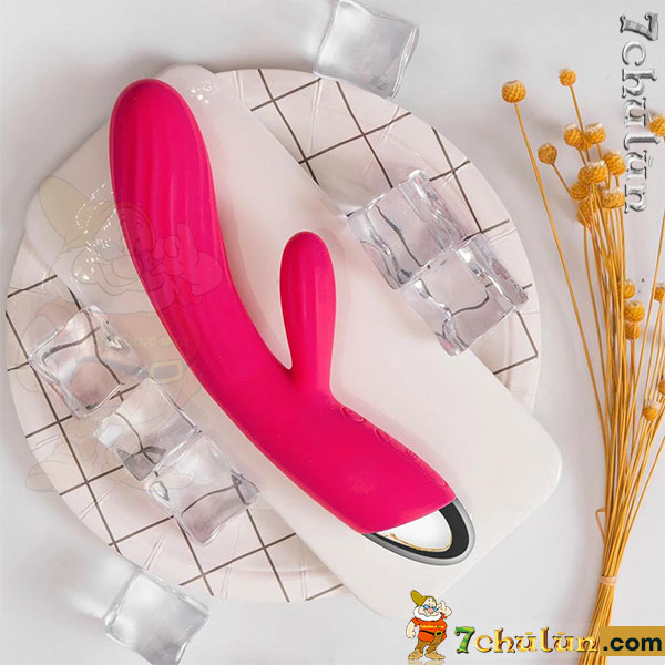 Svakom Angel sex toy is soft, makes her happy