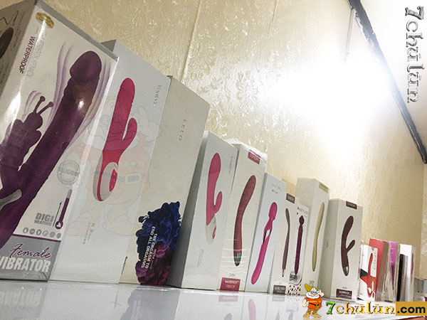 Shop sextoy in Vietnam HoaMonument in Ho Chi Minh City