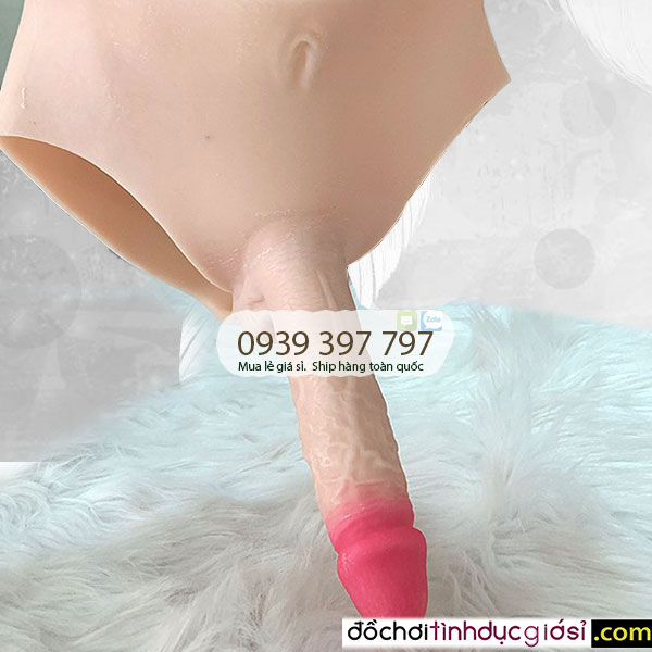 Les Chip dildo with super soft silicone string