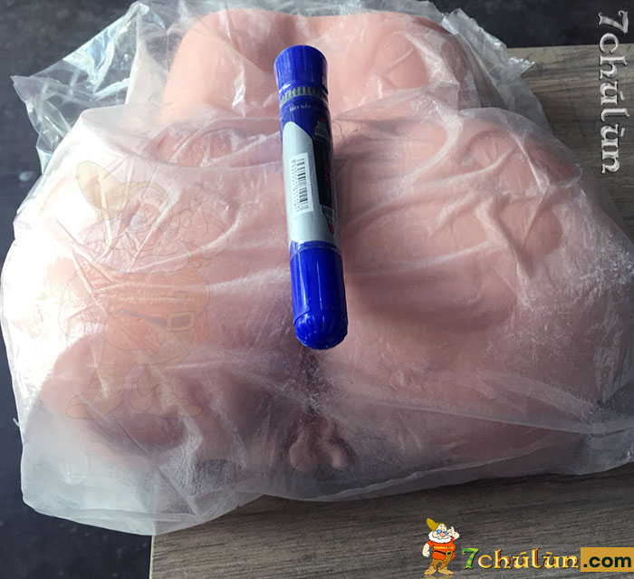 Real Feel silicone fake butt is soft, realistically beautiful